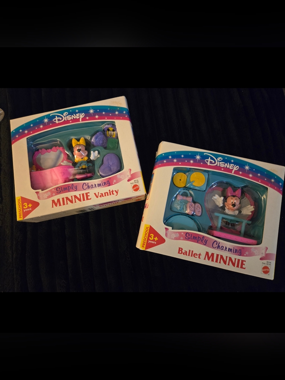 VINTAGE NIB Disney Simply Charming Minnie Vanity and Ballet Minnie Playsets